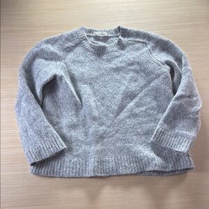 Everlane Gray Crew Neck Sweater Classic Knit Design